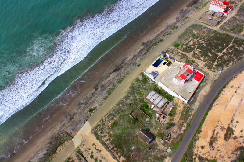 Casa Blanca Hostal Santa Marianita Ecuador Aerial 2014 (22)
